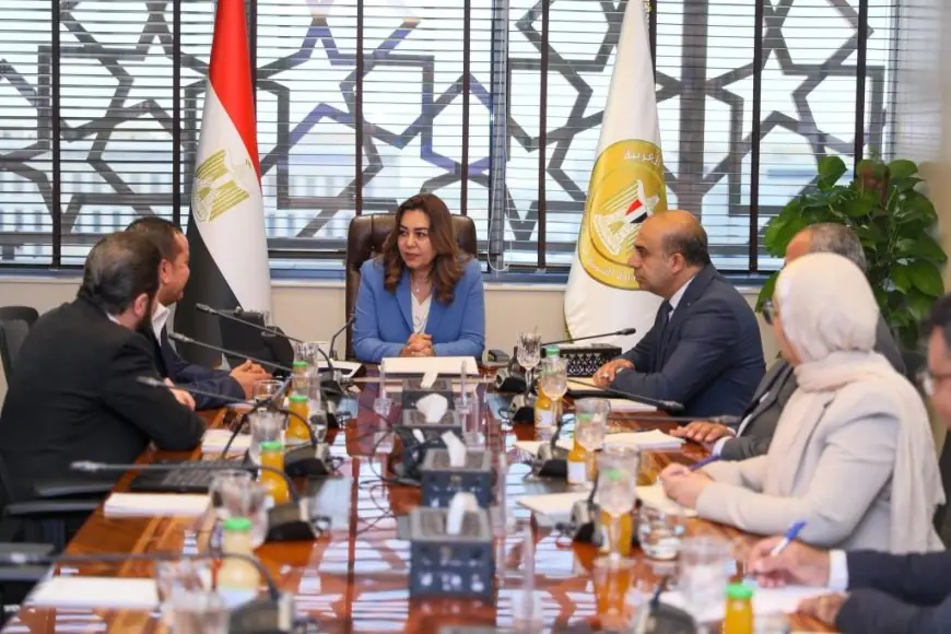 منال عوض تعلن عن برامج تحفيزية لتعزيز مشاركة المواطنين في جمع الأدوية منتهية الصلاحية والراكدة