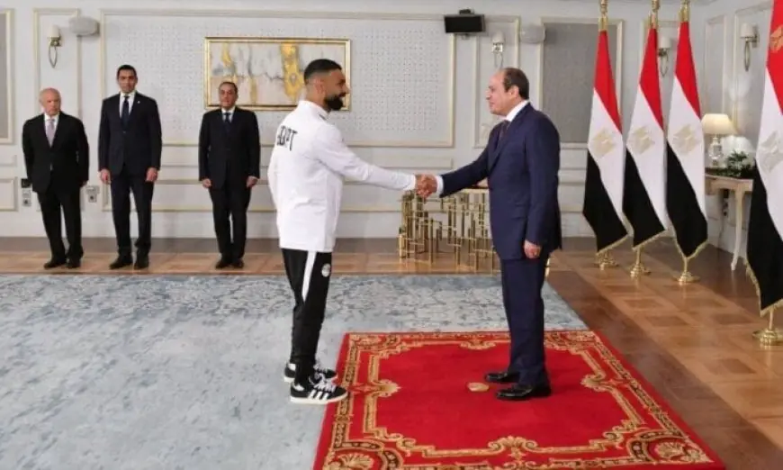 صلاح يرسل رسالة للرئيس السيسي: دعمك لنا يزيد من مسؤوليتنا وسنبذل قصارى جهدنا لإسعاد الشعب المصري