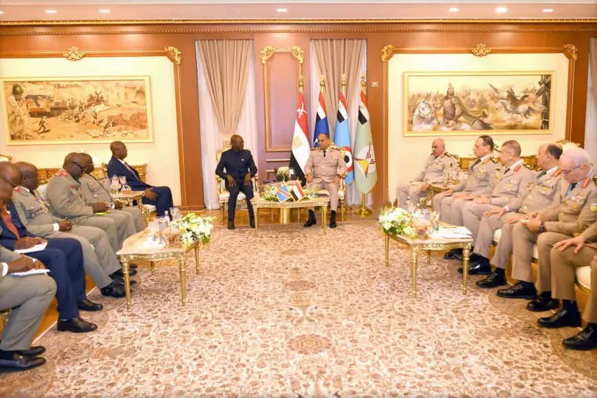 الفريق أشرف زاهر يجتمع مع وزير الدفاع والمحاربين القدماء في الكونغو الديمقراطية