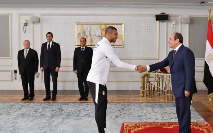 رامي ربيعة يشيد بتكاتف المنتخب ويبعث برسالة للرئيس السيسي حول رفع علم مصر في المونديال