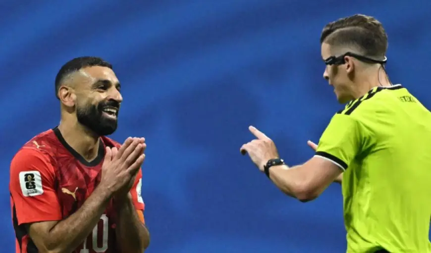 رامي ربيعة يوضح سر ضحكة محمد صلاح الغامضة في مباراة مصر ضد الأرجنتين