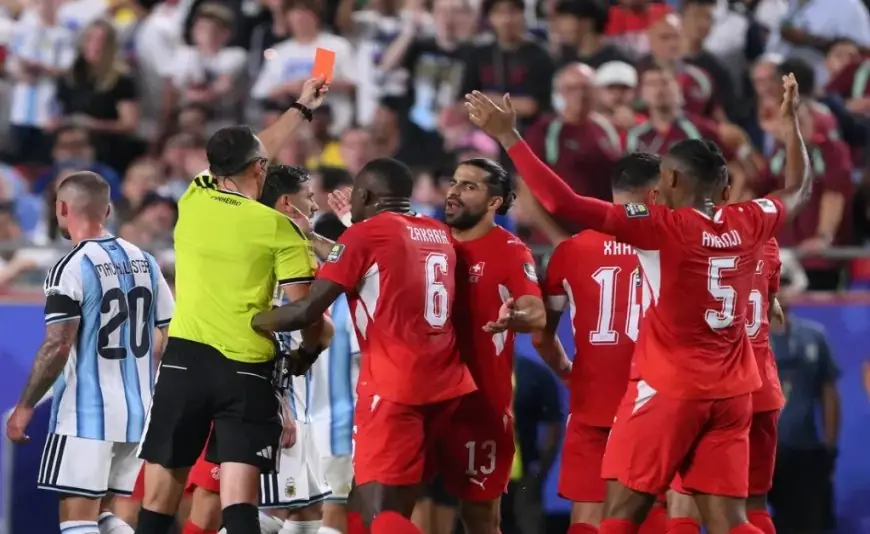 إمبولو يصنع التاريخ كأول لاعب يُطرد بقانون تحديد الهوية في كأس العالم