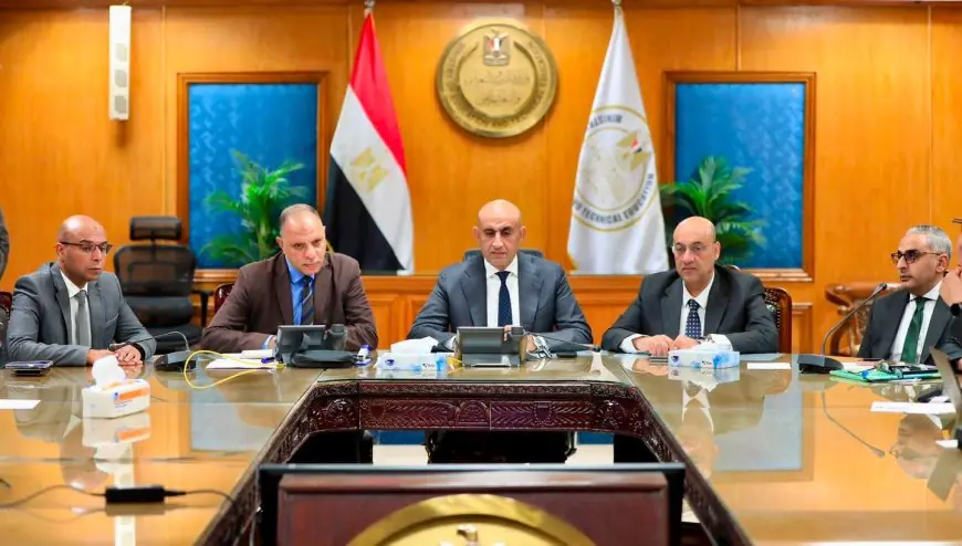 وزير التعليم يؤكد أهمية الالتزام بتنفيذ ضوابط امتحانات الثانوية العامة لضمان الشفافية والجودة