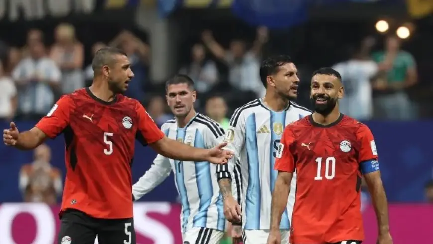 أسرار الـ60 مليار دولار: محمد ثروت يقلب الأوضاع بعد مباراة الأرجنتين ويفجر مفاجأة حول فساد الفيفا