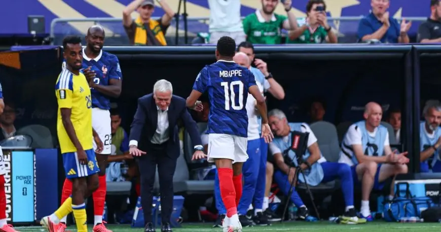 عبء إرث ديشان يواجه زيدان في خطوته لتولي قيادة منتخب فرنسا