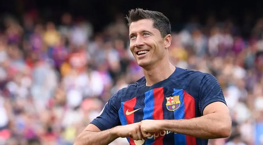 ليفاندوفسكي يعلن انتهاء مشواره مع برشلونة ويستبعد اللعب في أندية أوروبية أخرى