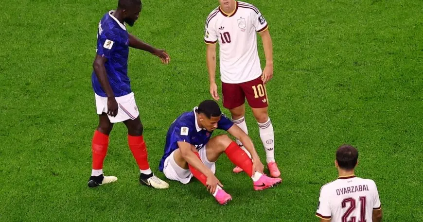 غياب مدافع أرسنال لفترة طويلة بعد إصابته مع منتخب فرنسا قد يستمر 5 أشهر