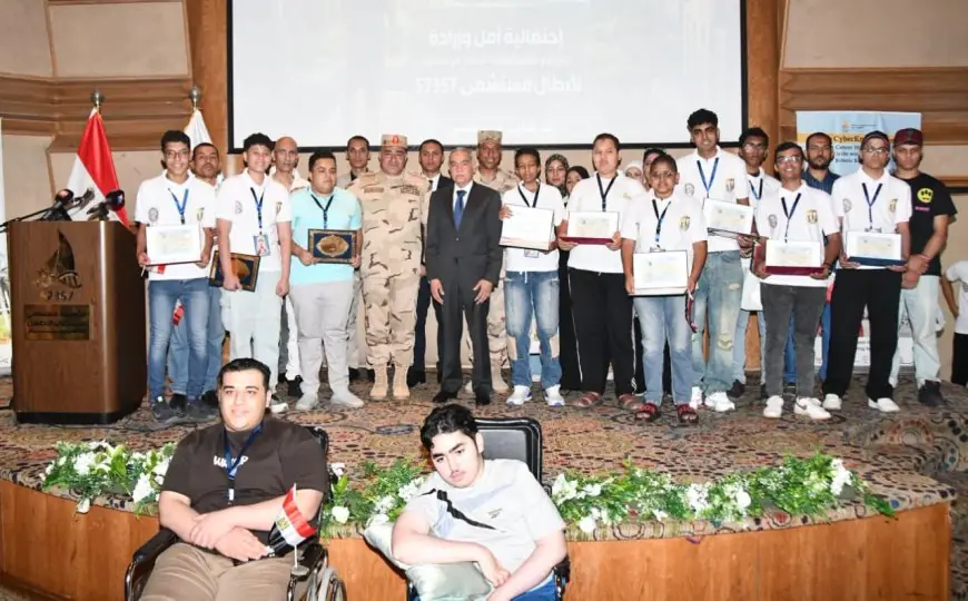 إدارة التجنيد والتعبئة تقدم شهادات الإعفاء من الخدمة العسكرية لمرضى مستشفى سرطان 57357
