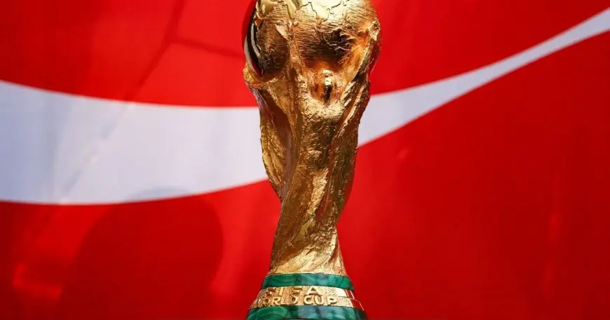 كأس العالم يشق طريقه إلى نيويورك في صندوق فاخر من تصميم لويس فيتون