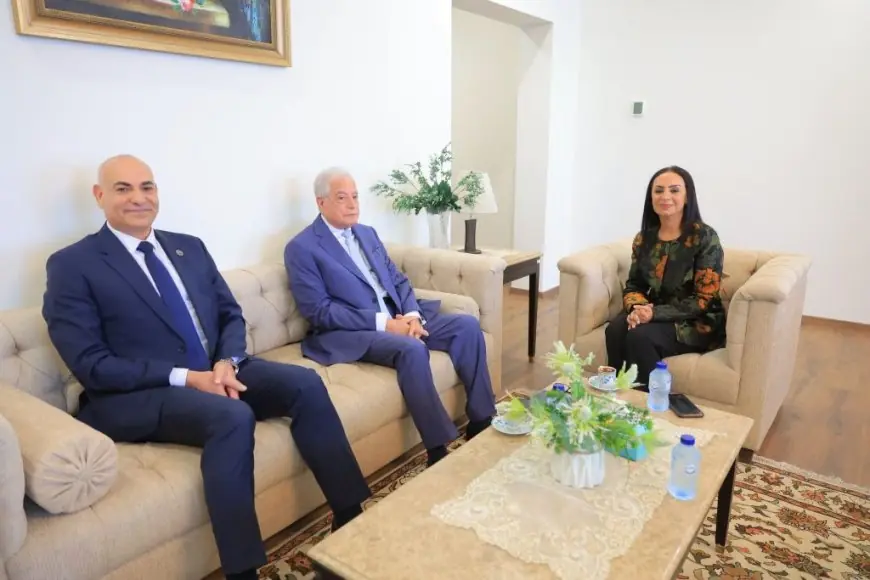 وزيرة التضامن الاجتماعي تبحث التعاون مع مستشار الرئيس للتنمية المحلية ورئيس جامعة السادات