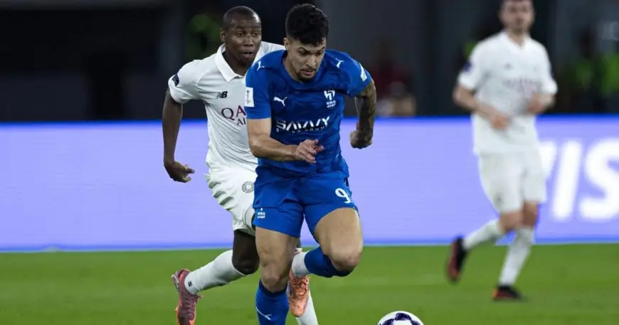 الهلال يعلن انتقال ماركوس ليوناردو إلى أياكس