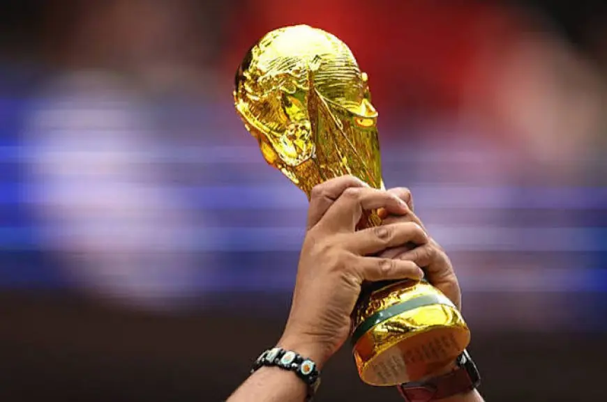 من الأقرب لصناعة التاريخ في نهائي كأس العالم المثير؟