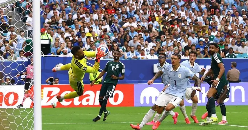 الهلال يعيد محمد العويس إلى صفوفه بعد تألقه في كأس العالم