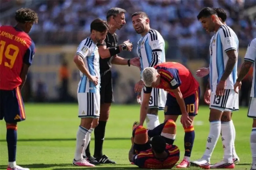 أوتامندي يهاجم رودري بعد نهائي كأس العالم: كنت تبكي طوال الأسبوع بسبب التحكيم