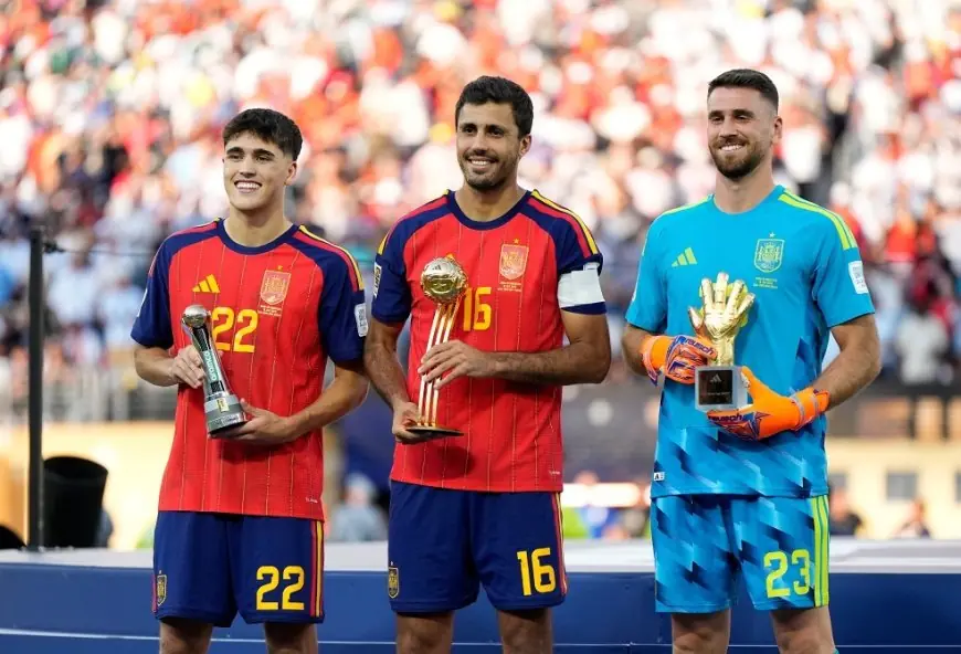 إسبانيا تتألق وتفوز بجوائز الأفضل في كأس العالم 2026