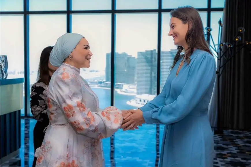 انتصار السيسي تزور معرض ديارنا بالعلمين بصحبة السيدة الأولى لجمهورية الجبل الأسود