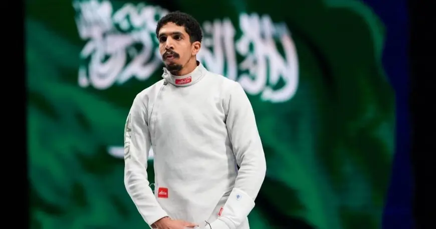 العميري يسطر التاريخ بحصوله على أول ميدالية سعودية في بطولة العالم للسلاح
