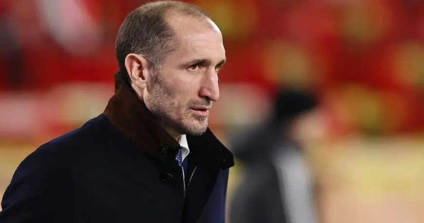فوضى تضرب منتخب إيطاليا من حقبة مالديني إلى زمن كيليني