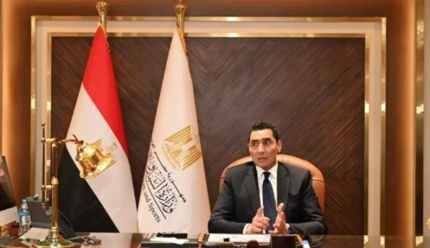 وزير الشباب والرياضة: شراكة الأهلي وفودافون تمثل نموذجًا للريادة.. ولا أستحي من انتمائي للقلعة الحمراء