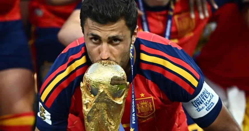 ريال مدريد يتحرك لضم رودري من مانشستر سيتي بتكثيف الاتصالات الرسمية