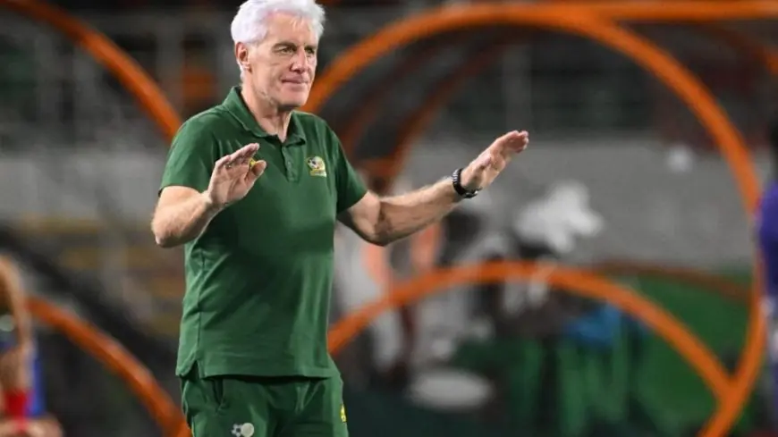 هوجو بروس يغادر تدريب منتخب جنوب أفريقيا رسميًا