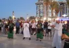 أحمد موسى يكشف سر أفضل شواطئ في مصر والعلمين تستقطب الزوار بأعداد كاملة