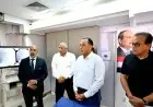 رئيس الوزراء مدبولي يستعرض الوحدة المتنقلة لعلاج السكتات الدماغية والتدخلات القلبية والعصبية والعضلية