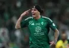 الأهلي السعودي يمدد عقد روجير إيبانيز حتى عام 2030 لتعزيز خط الدفاع