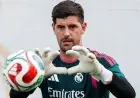 كورتوا يثني على شفافية مورينيو ويستعد للتحديات في ريال مدريد استعداداً لموسم الألقاب