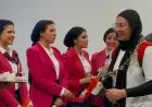 زهور وشوكولاتة في استقبال مبهر لبعثة منتخب ناشئات مصر في مطار القاهرة بعد إنجاز مونديال مذهل