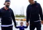«ستظل دائمًا في قلبي».. رسالة مؤثرة من المشجع إسحاق إلى محمد صلاح بعد مغادرته ليفربول «صور»