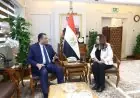 منال عوض تستعرض مبادرات التنمية ومنظومة المخلفات بمحافظة البحر الأحمر مع المحافظ