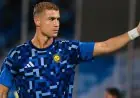 رونالدو يستقبل لاعبي النصر في الدمام قبل المواجهة الحاسمة ضد الاتفاق
