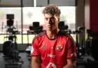 إمام عاشور يتواجد في استاد القاهرة لدعم الأهلي في مواجهة زد