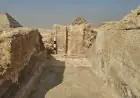 مقبرة وأسرار مدفونة بالآبار في سقارة: اكتشاف أثري يكشف عصر الدولة القديمة