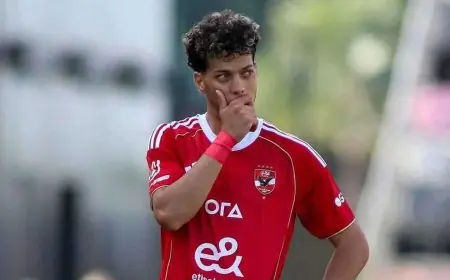 الأهلي يواجه منافسة سعودية شرسة لتحصين نجمه إمام عاشور بعقد جديد