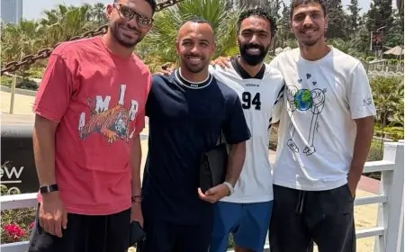 صورة جديدة تجمع أفشة وثلاثي الأهلي