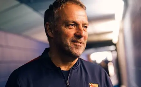 فليك يوضح موقف برشلونة من التعاقد مع مهاجم صريح ولاعب وسط