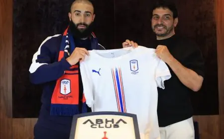 أبها يبرم صفقة مع النجم الفرنسي نبيل فقير لتعزيز خط الوسط