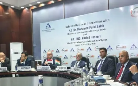 وزير الصناعة يعمل على جذب شركات التصنيع الهندية لمصر وزيادة فرص التصدير