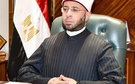 وزير الأوقاف يبارك لوزير التربية والتعليم على الدكتوراة الفخرية من جامعة هيروشيما اليابانية
