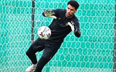 نهضة بركان يمدد عقد الحارس منير المحمدي حتى عام 2028