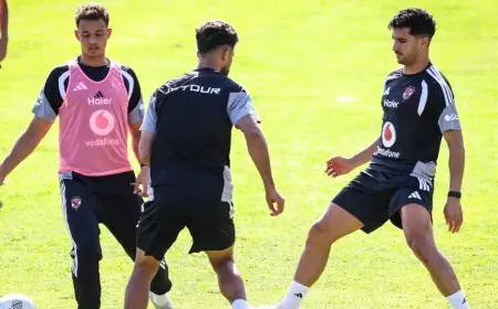 منصف الجزائري ينضم لتدريبات الأهلي بمعنويات عالية