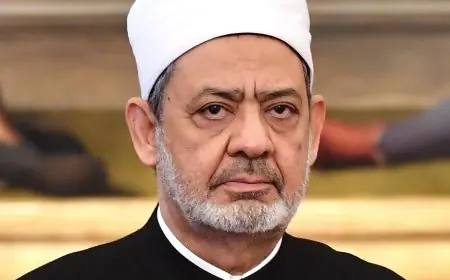 شيخ الأزهر يقدم التعازي لأسر شهداء حادث وصلة الدواويس المأساوي بالإسماعيلية