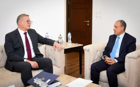 بدر عبد العاطي وكريم بدوي يناقشان فرص الاستثمار الواعدة في البترول والتعدين في مصر
