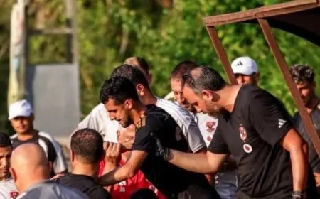 بعد إصابة بلعمري.. هل يسعى الأهلي للتعاقد مع ظهير أيسر جديد؟