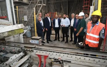 وزير الصناعة يزور مجمع e2 العلمين ويستعرض خطط التوسع مع مجموعة التنمية الصناعية