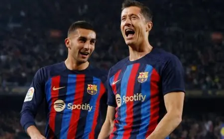 برشلونة ينكر الاتصالات مع لويس سواريز وخسارة 54 هدفًا تهز بطل الليغا