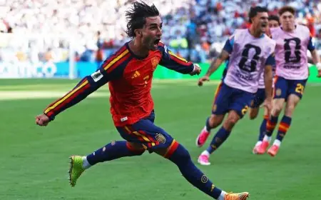 برشلونة يكشف عن انتقال فيران توريس إلى باريس سان جيرمان