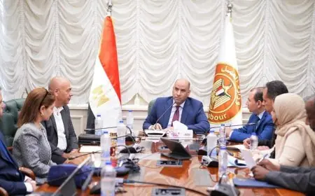 وزير العمل يشرف على إطلاق نظام رقمي موحد لتصاريح عمل الأجانب